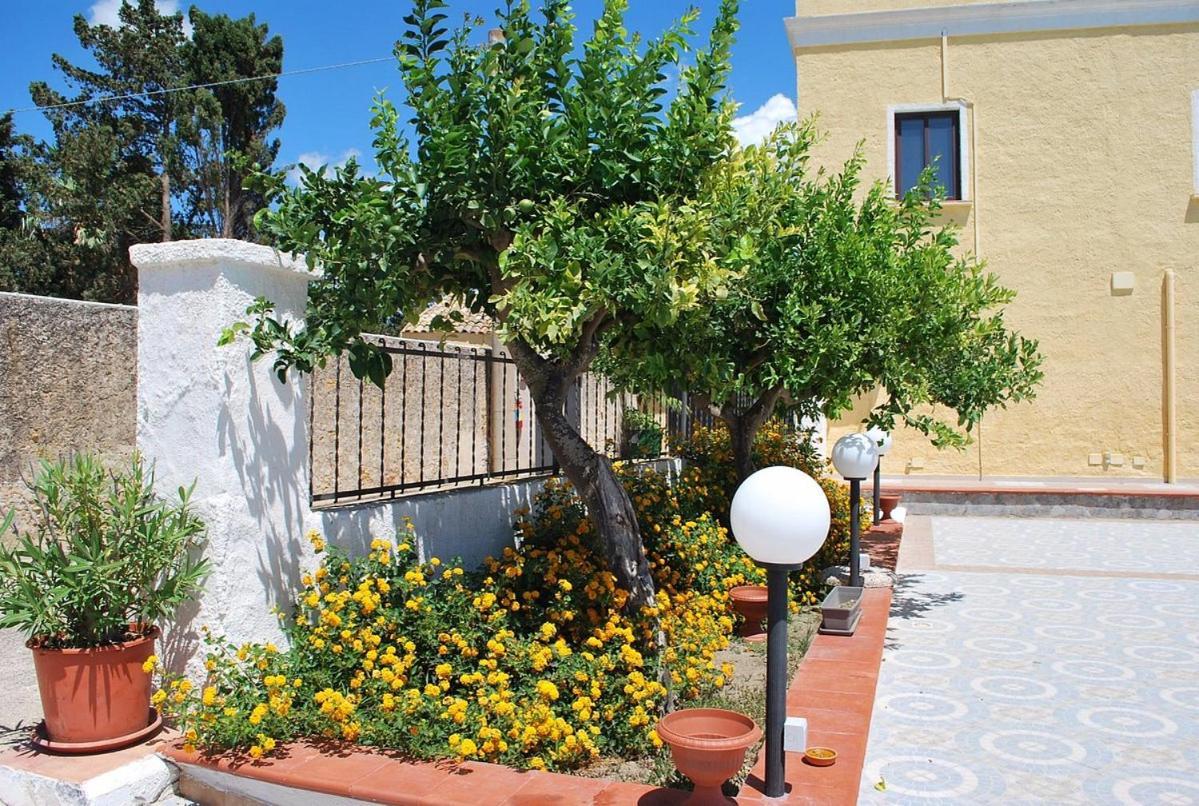 Villa Pia Cornelia Paceco Exteriör bild